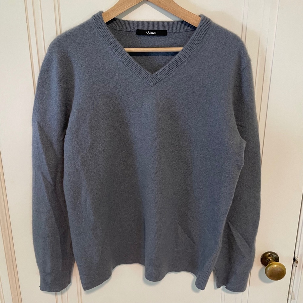 Quince Mongolian Cashmere V-Neck Sweater Size Large